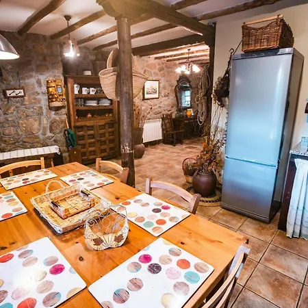 Chalet Casa Rural La Luciernaga *